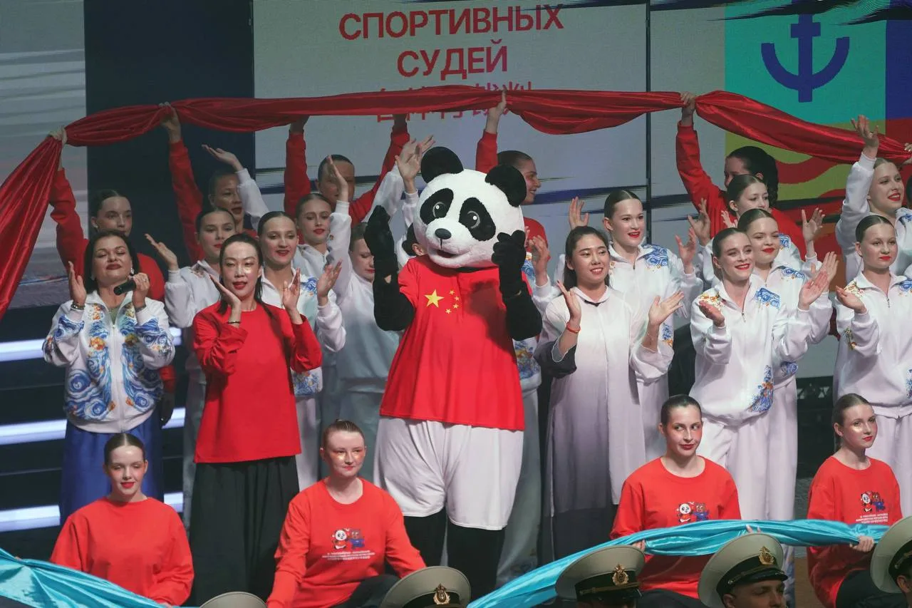 Вчера состоялось торжественное открытие X Российско-Китайских молодёжных летних игр  Фотографиями с 