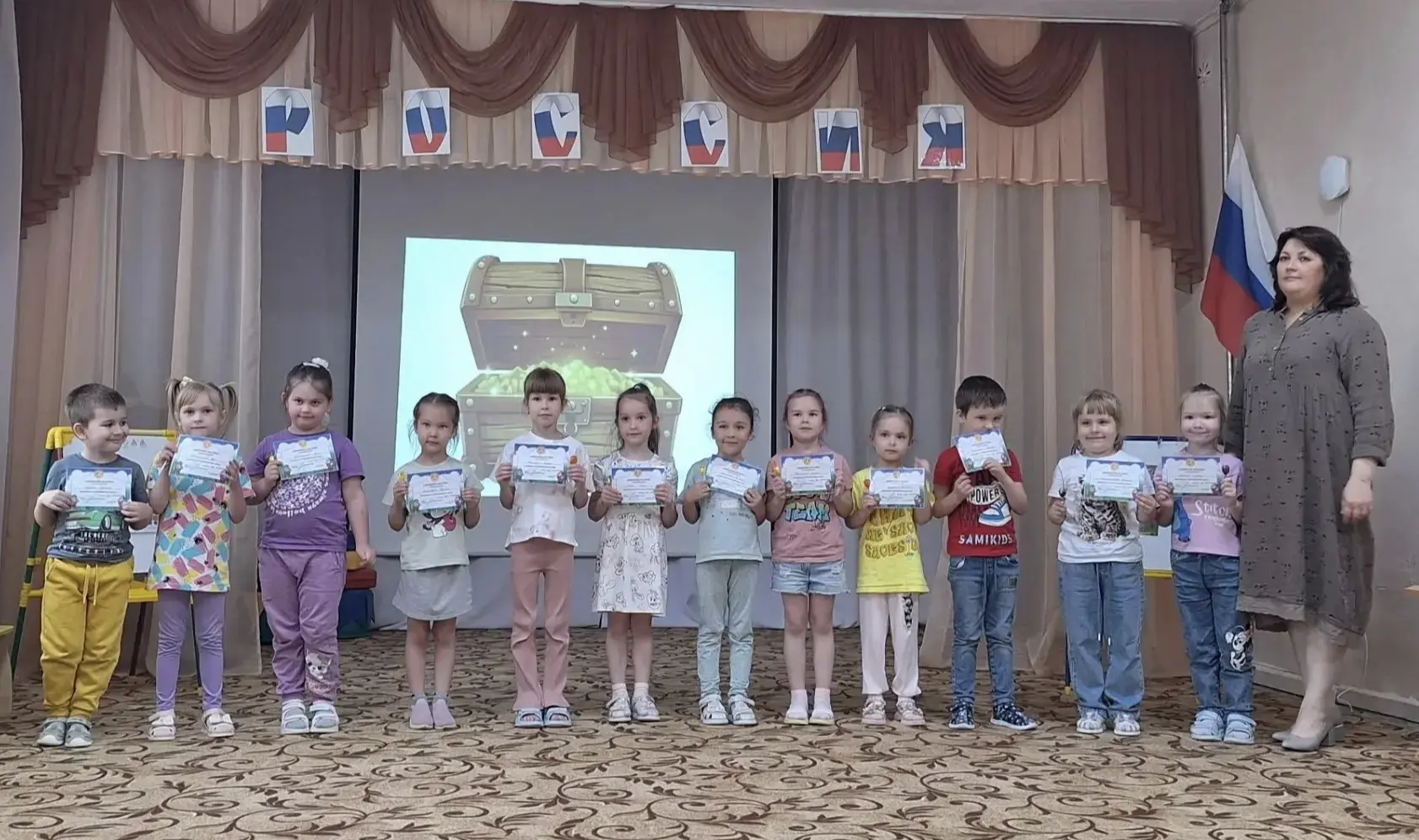 В старшей группе состоялось итоговое занятие - "В поисках клада", направленное на закрепление пройде