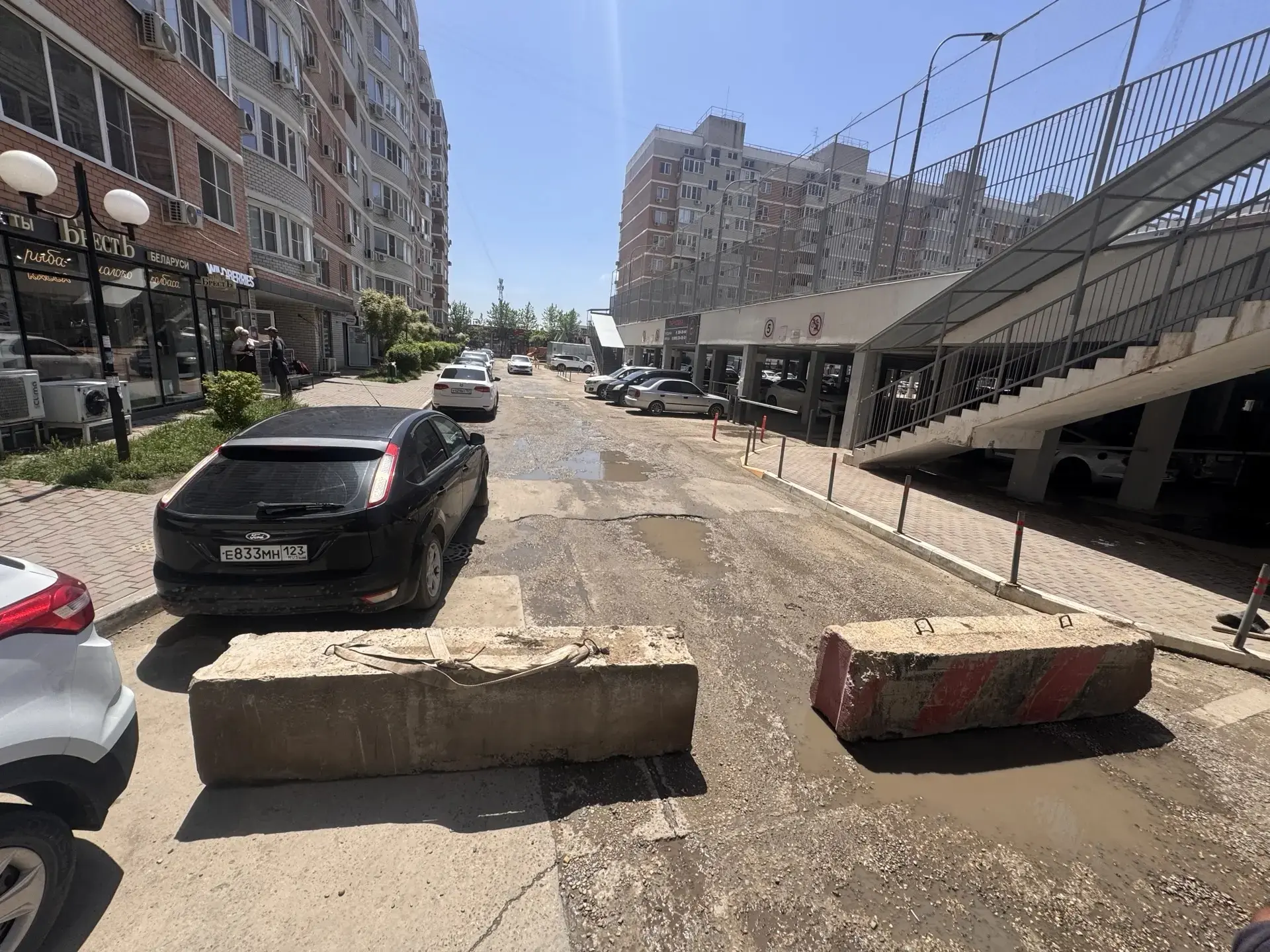 Внимание! В связи с проведением ремонтных работ на улице Командорской на придомовой территории ЖК Ин