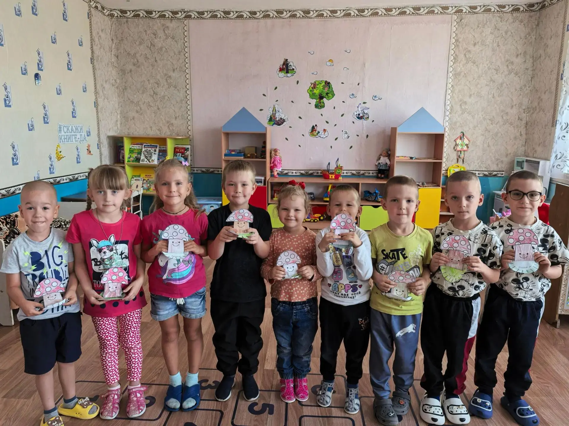 Сегодня в старше-подготовительной группе «Сказочная страна» прошло творческое занятие «...