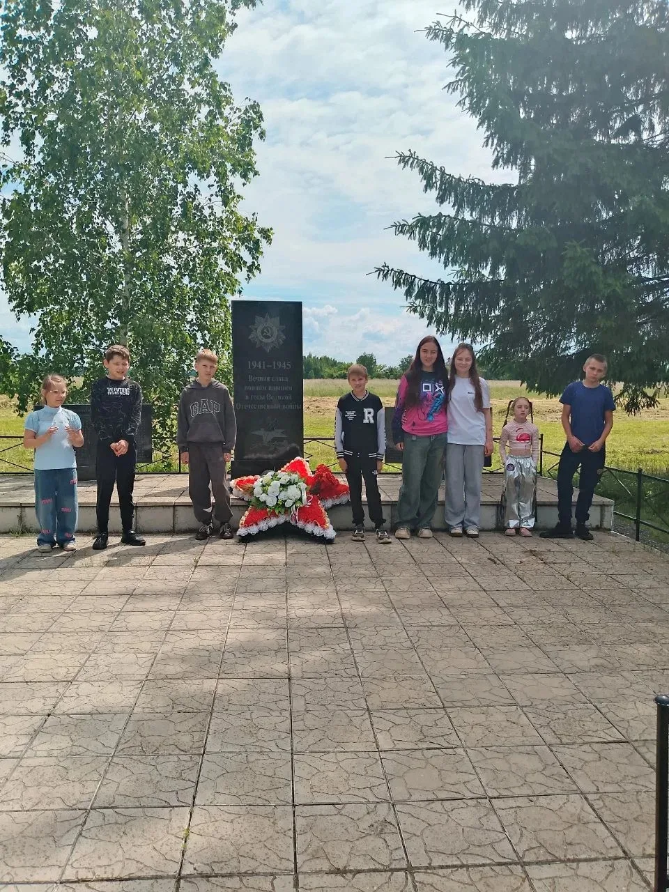Сегодня, 4 июня, в детском оздоровительный лагере " Добрая  дорога  детства "  с. Канди...