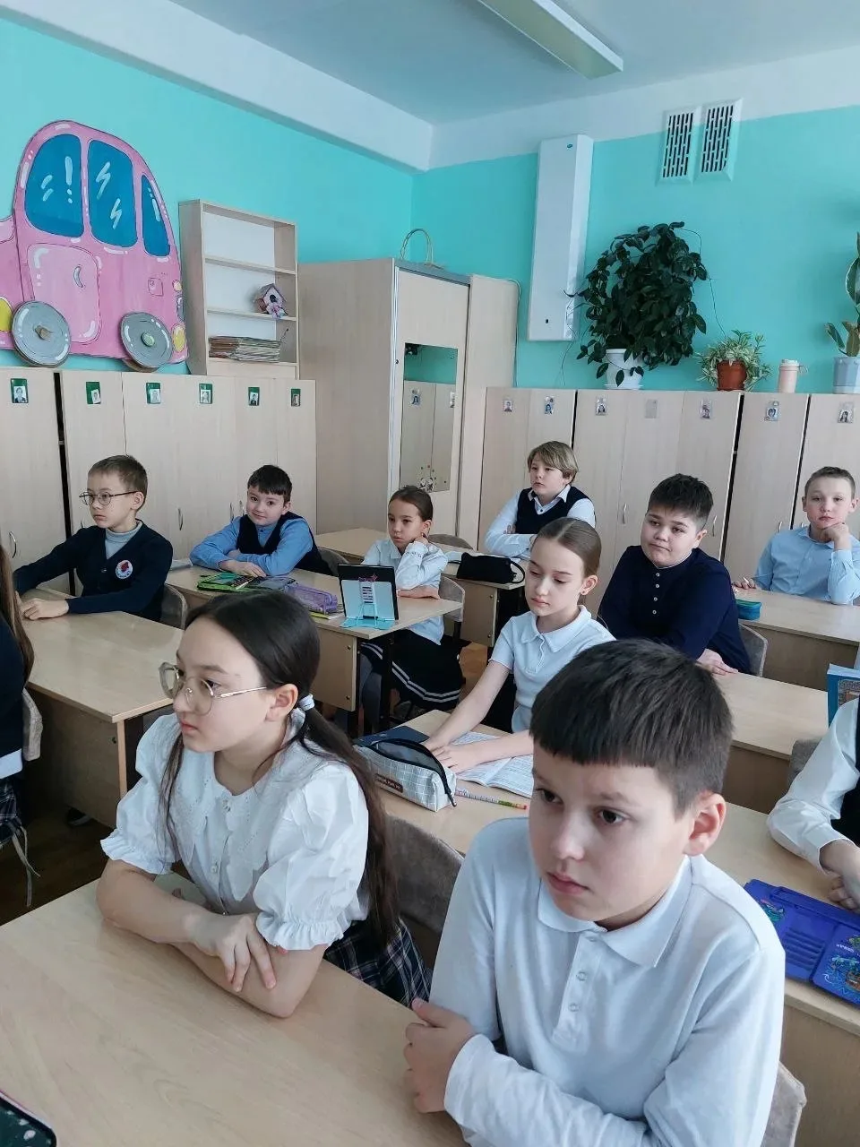 Сегодня,  в преддверии Дня российской науки, в чебоксарскмх школах прошли занятия из цикла " Разгово