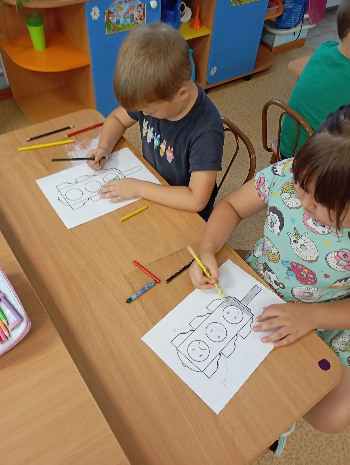 🎉 Даже когда в детском саду идёт ремонт — праздники не отменяются! 🎉