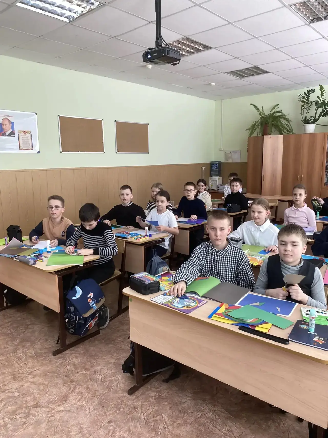 🇷🇺 В преддверии Дня защитника Отечества в нашей школе кипела активная работа!  💫 По инициативе совет