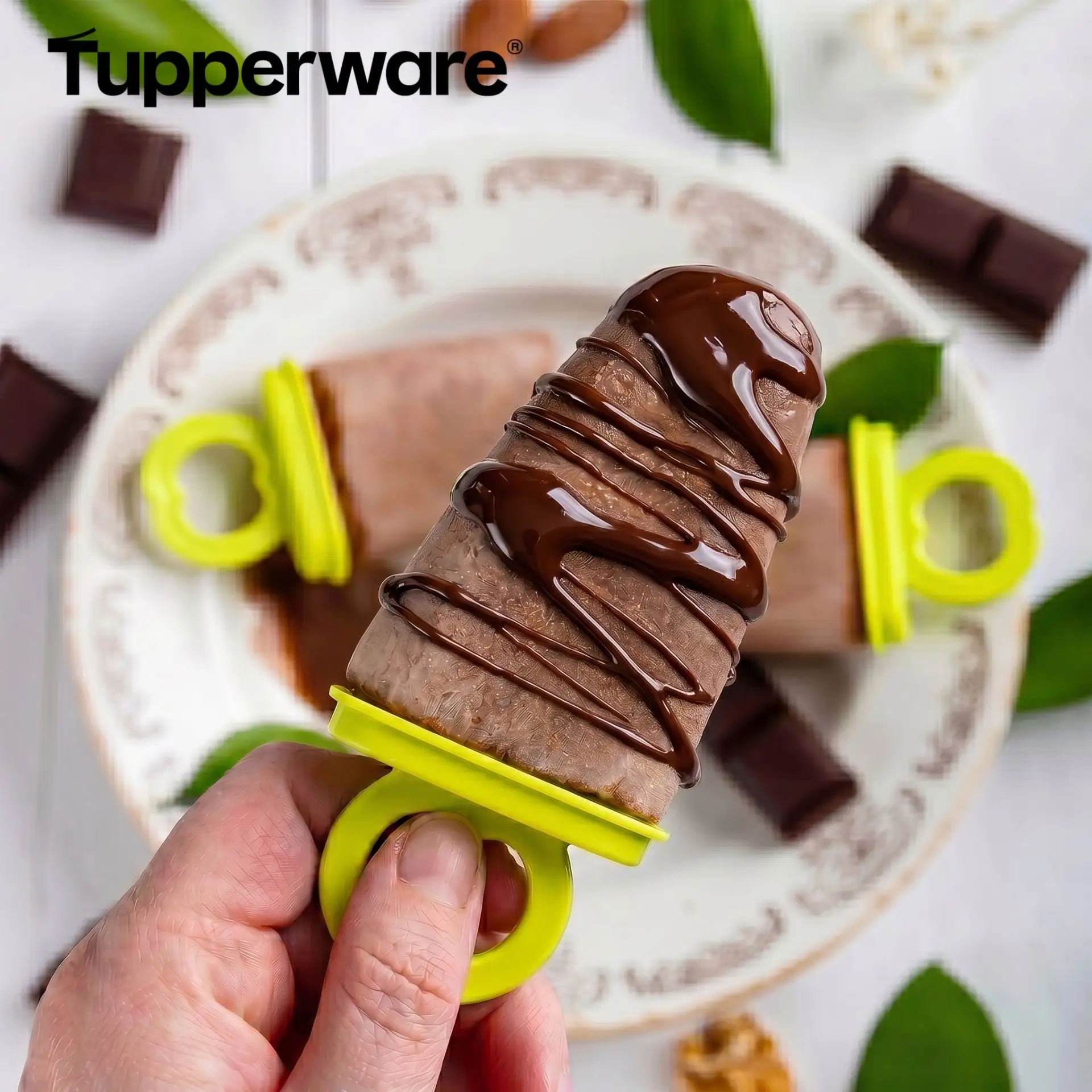 Мороженое из авокадо 🥑 и шоколада 🍫

⭐Ингредиенты:
2 зрелых авокадо Хасс
180 г миндального молока
