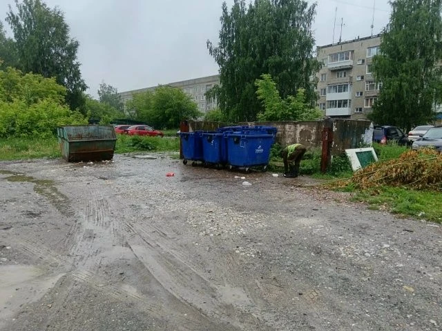 Уборка стоянок ТКО.