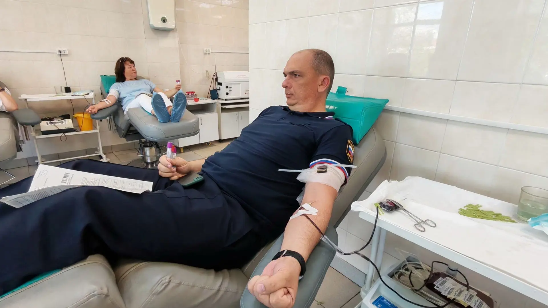 Пять с половиной литров крови сдали судебные приставы в ходе благотворительной акции