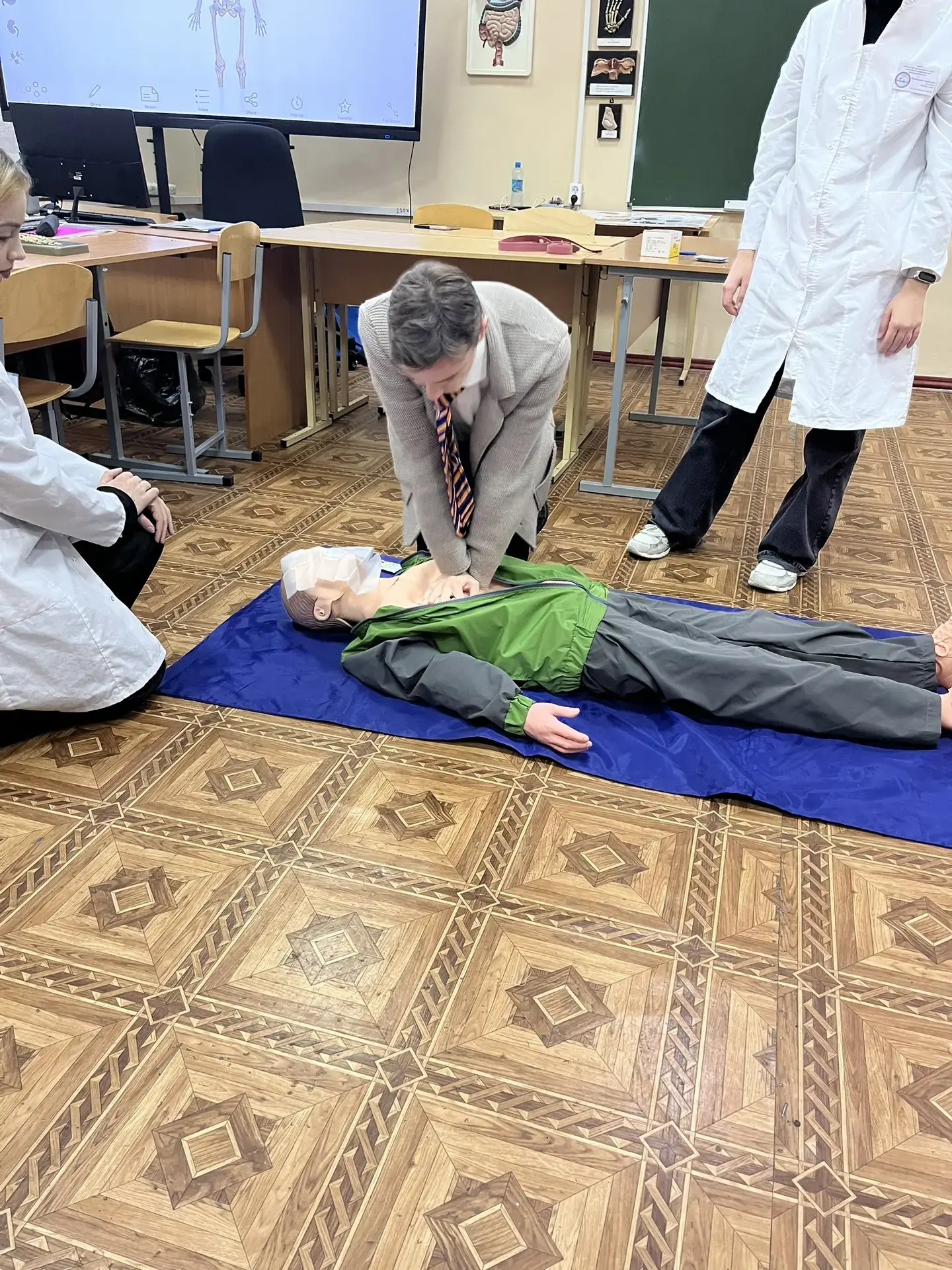 1 декабря учащиеся 10 «Б» класса побывали в Сочинском медицинском колледже 🏫, где их ждала не просто