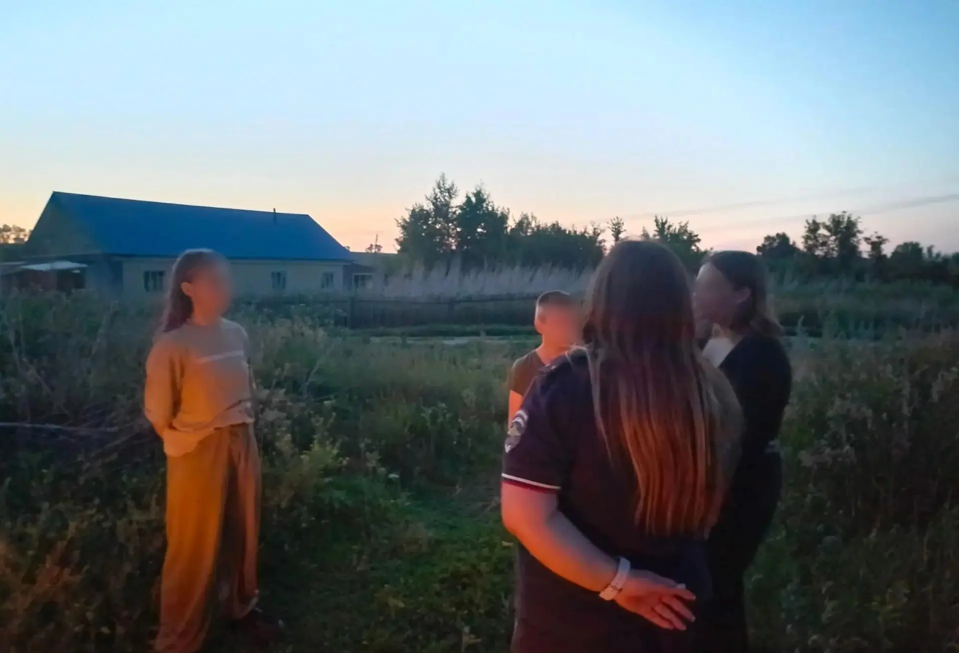 🔰Профилактика вместо тревоги: в Петропавловском районе провели вечерний межведомственн...