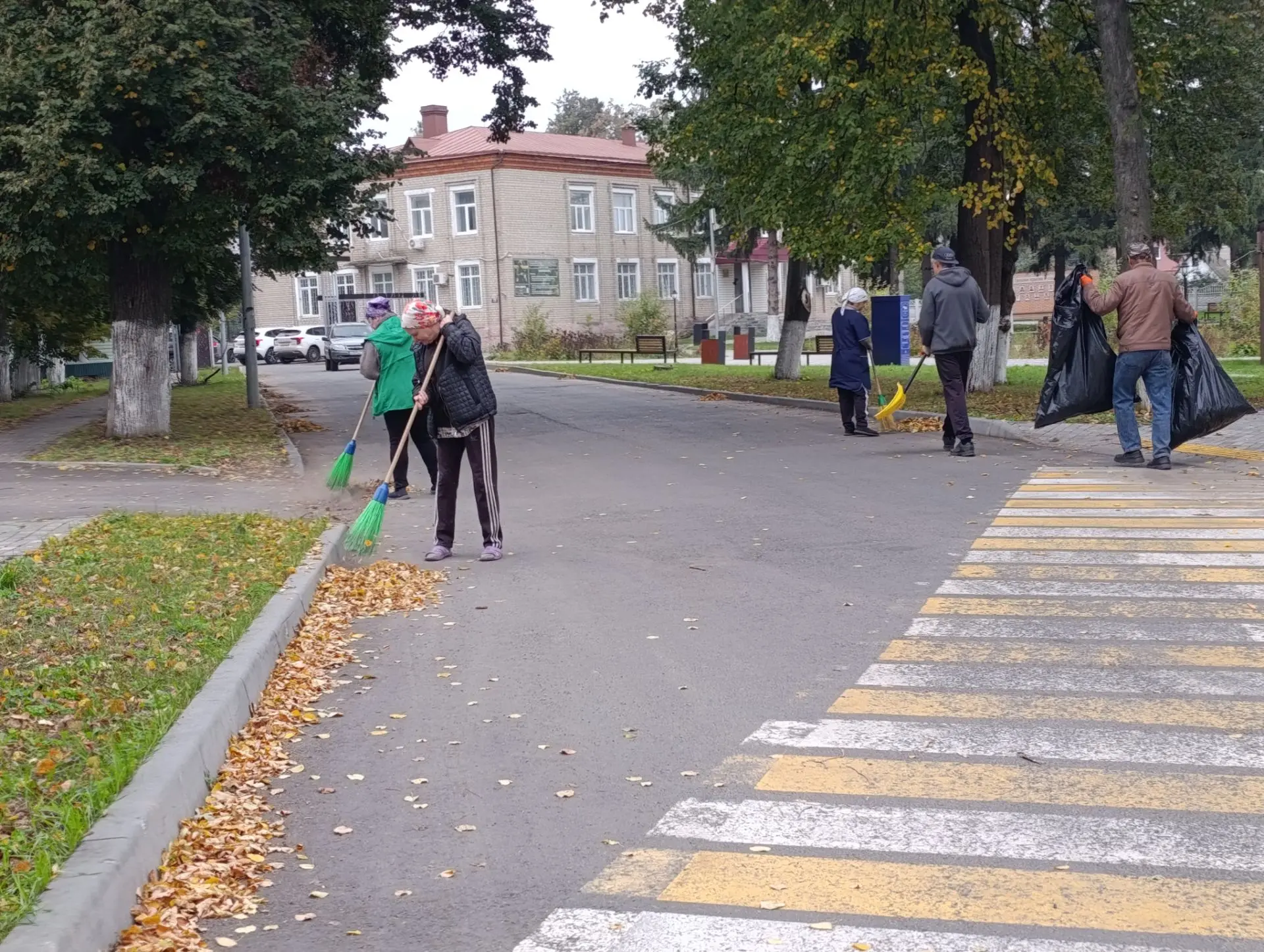 Администрация города обращается к жителям с просьбой поддерживать чистоту и порядок. Дл...