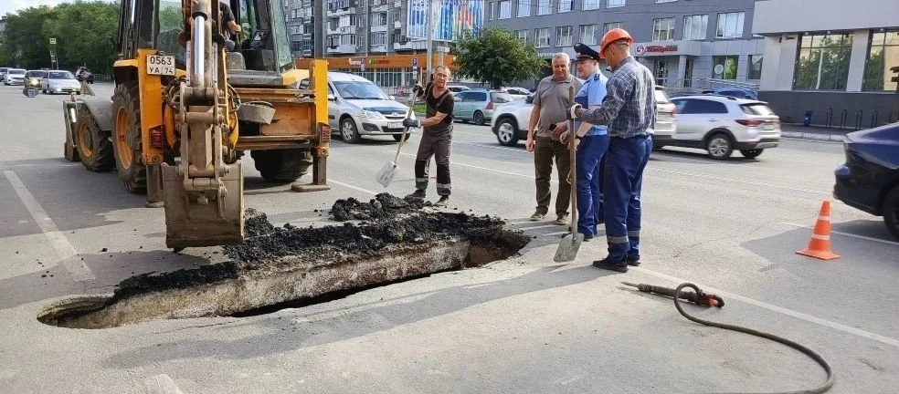 Прокуратура Советского района г. Челябинска организовала проверку по факту обрушения до...