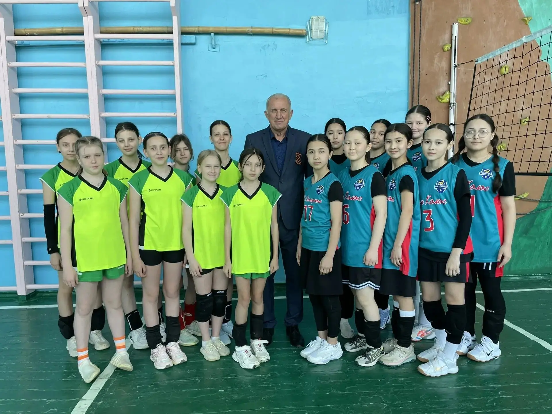 В память об участнике СВО Алексее Клочкове в школе села Малые Ягуры открыта мемориальная доска   В ц