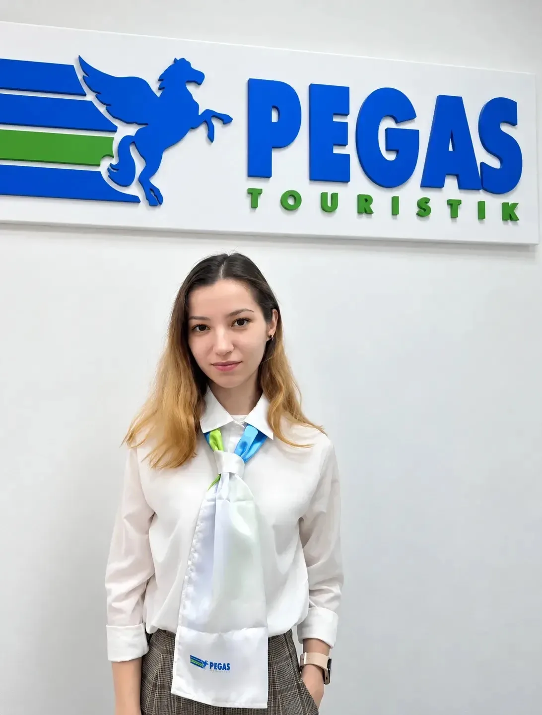 Кажется, пора познакомить вас с Камилой 🙂