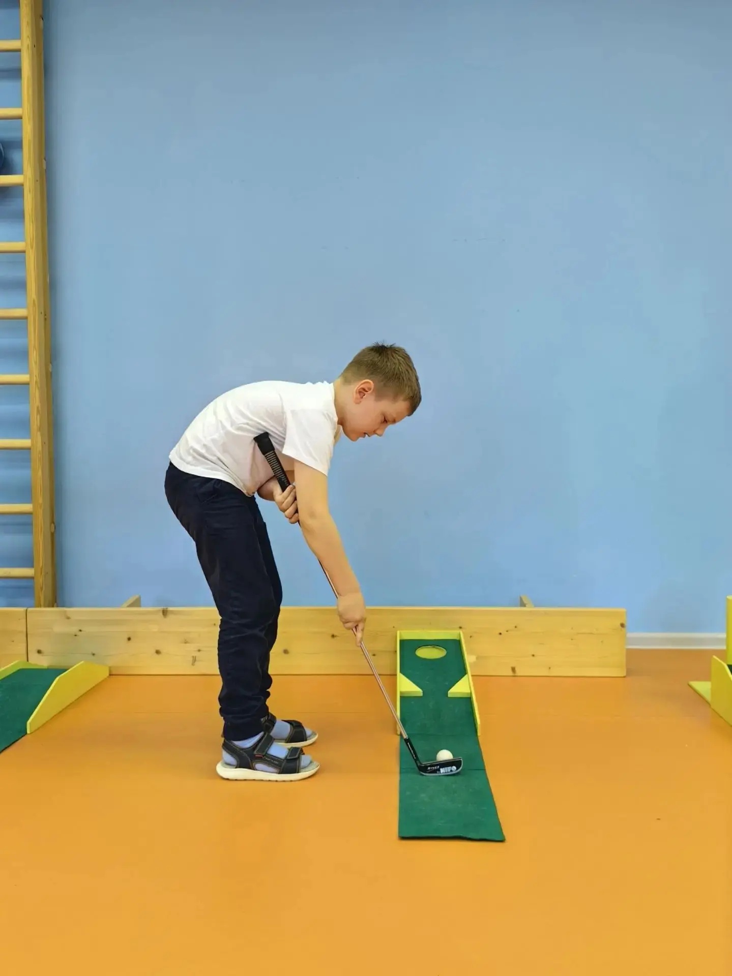 В нашем детском саду прошло необычное и очень красивое мероприятие! ⛳️✨

К нам в гости приходил заме