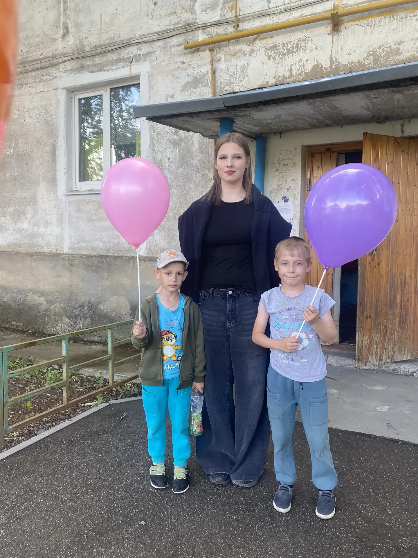 В День защиты детей волонтёры «Дорогою добра» присоединились к благотворительной акции ...