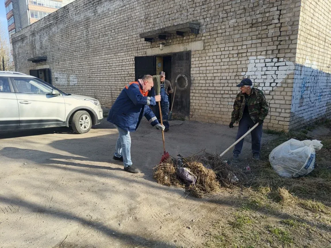 3 апреля коллектив предприятия МУП "Смоленсктеплосеть" принял участие в традиционном субботнике. На 