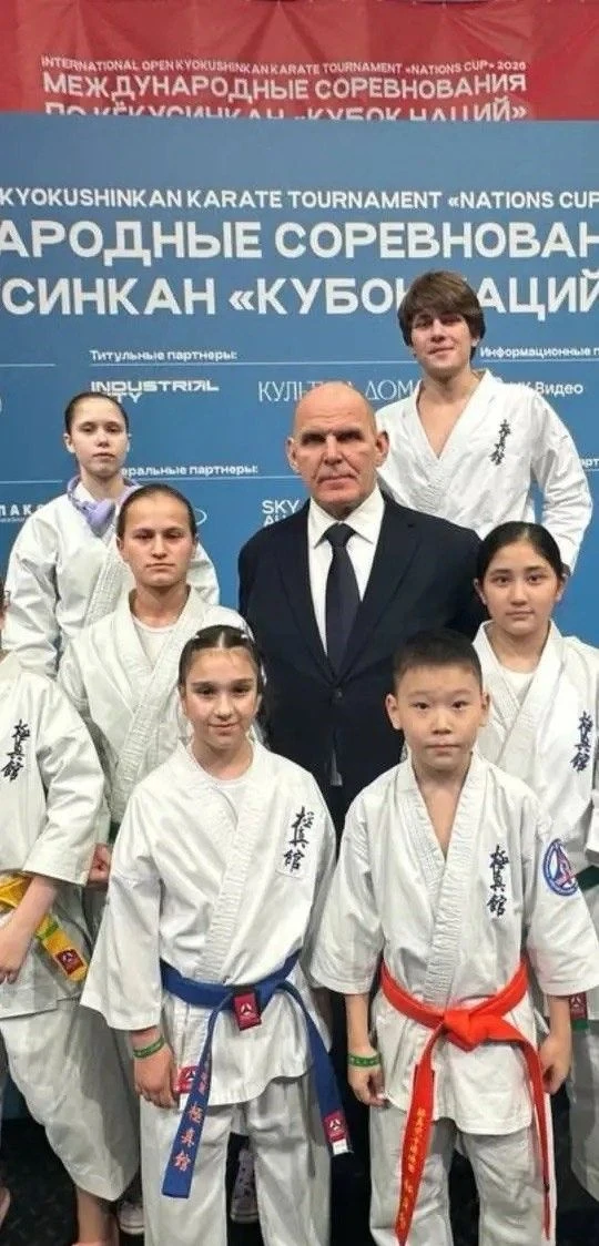 🥋В нашей школе учится очень талантливая и спортивная девочка, Настя. Недавно она участвовала в Между