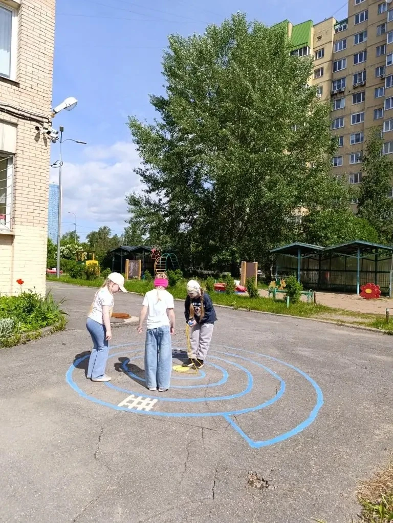 Вот так активно  проходят первые дни лета ☀️в группе „Ромашки“! Солнечные улыбки 😀 , в...