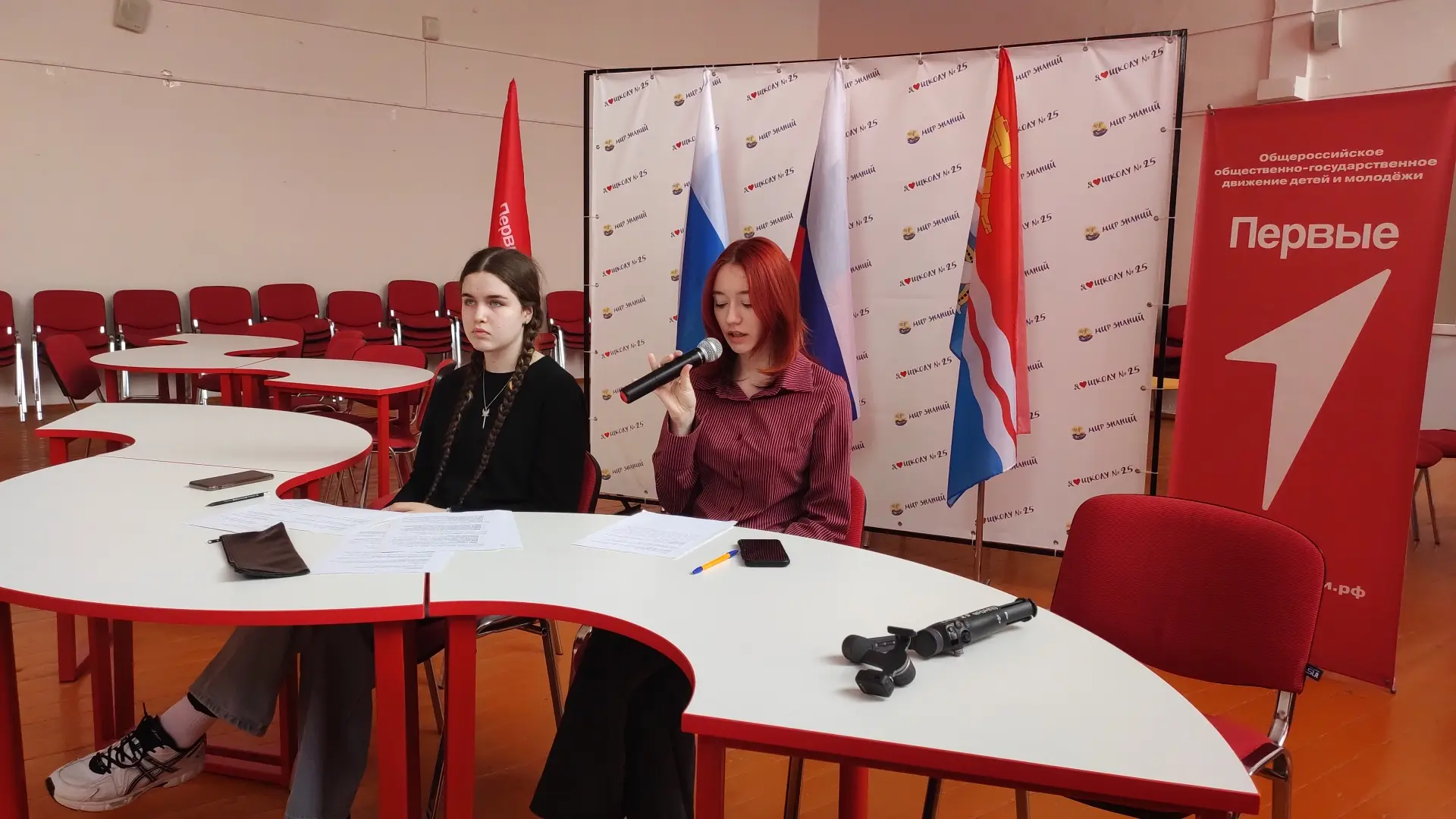 Ещё одна теплая встреча Школьного клуба дипломатии теперь уже с новым партнёром - школь...