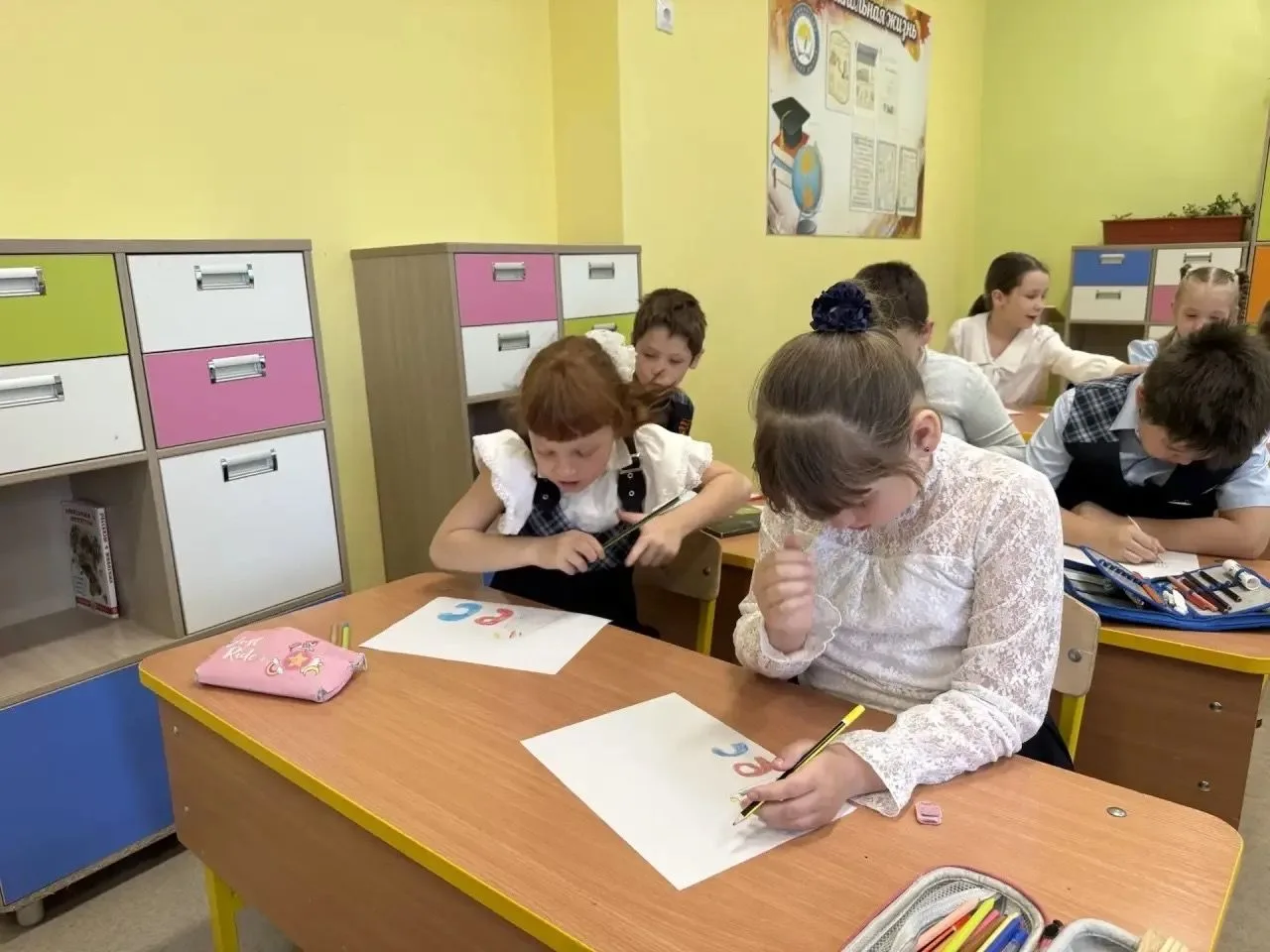 Единые действия — единые ценности.   Сегодня советник директора по воспитанию провел для ребят начал