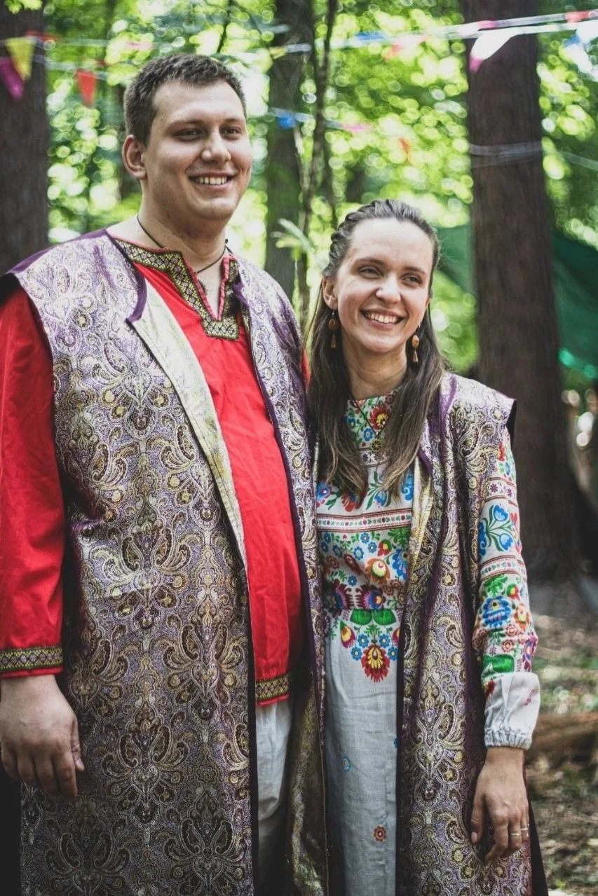 Здравы будьте, отроки да девицы, а так же их родители!
Давайте познакомимся!
Представляем Вам методи