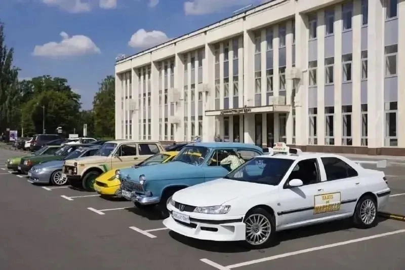 🚗 На ВДНХ покажут более 300 редких автомобилей