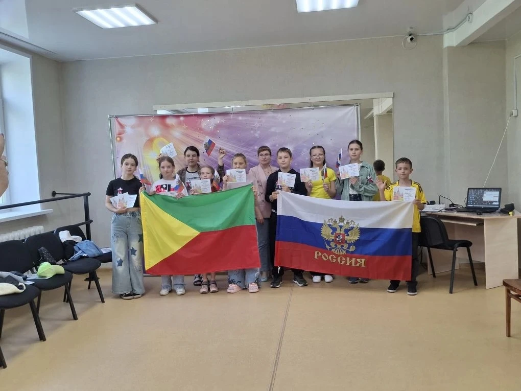 🇷🇺 День России в нашем лагере прошёл ярко и познавательно!

🚀 Сегодня ребята стали участниками на