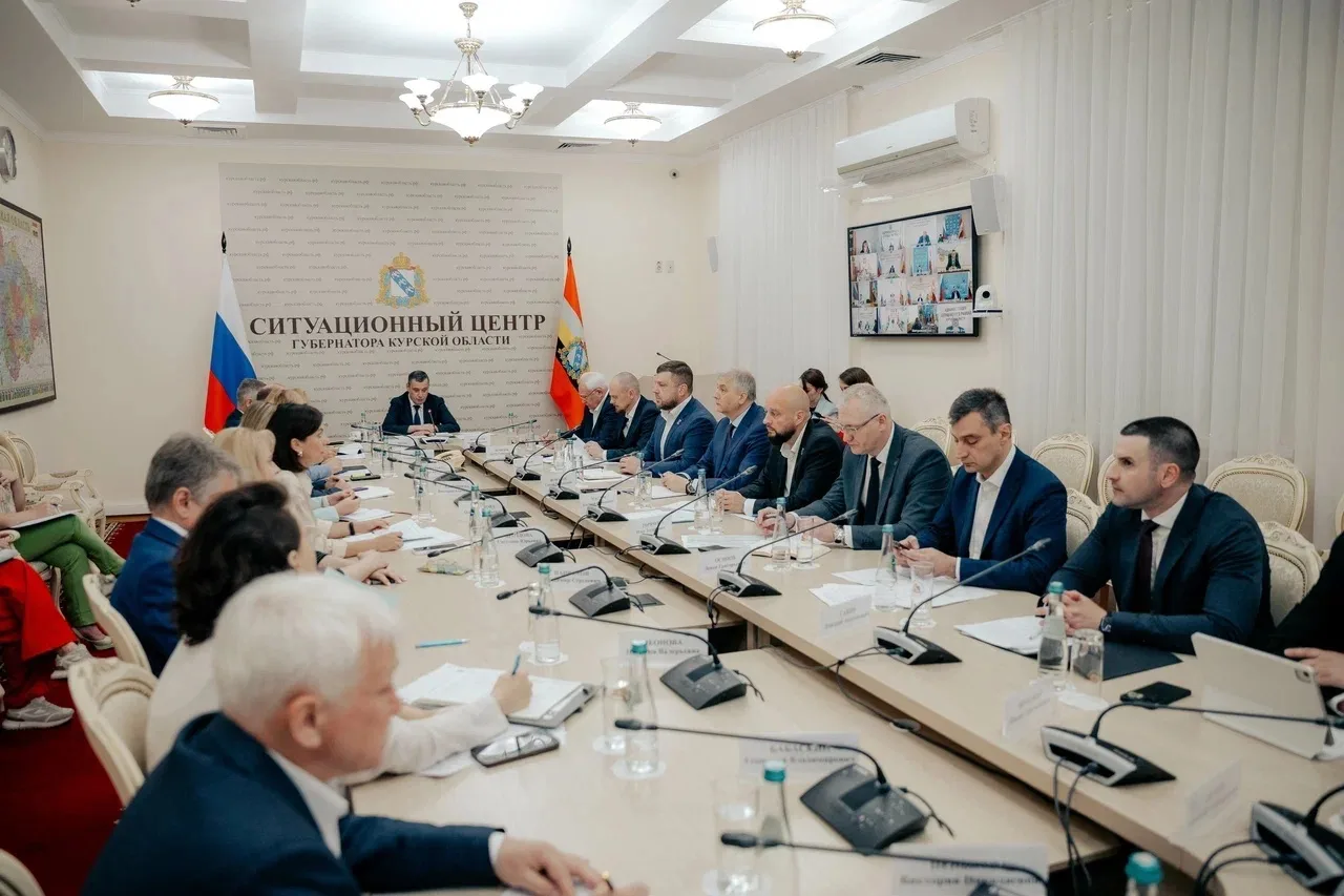 💡 Сегодня состоялось заседание Правительства Курской области под руководством губернат...
