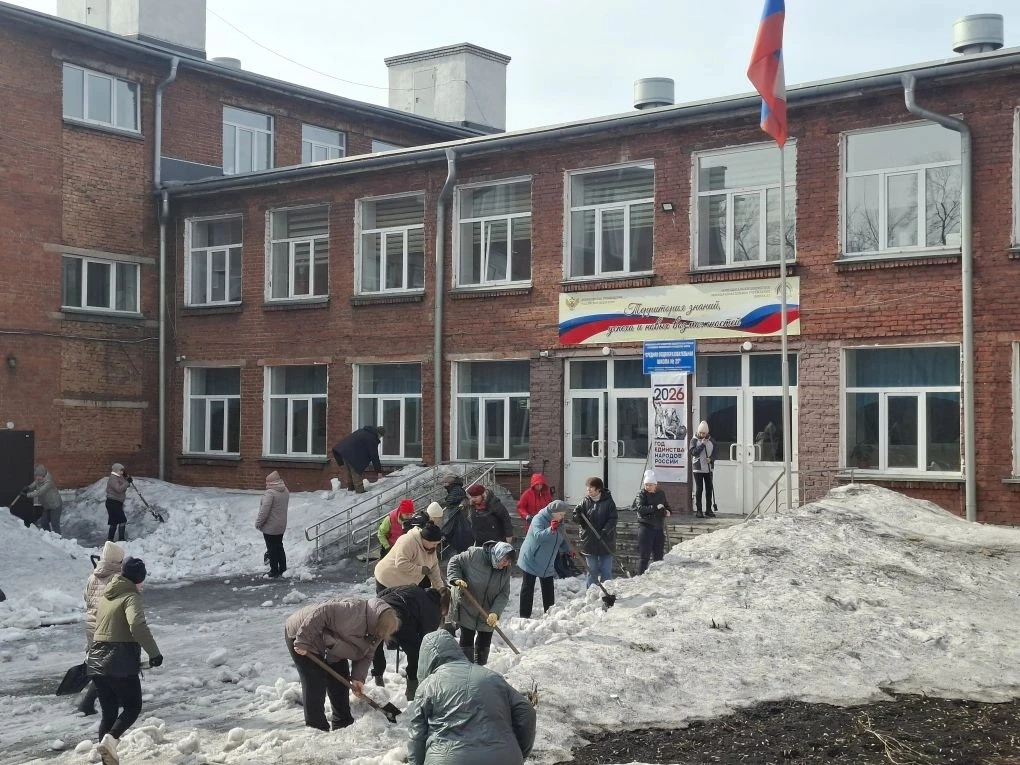 🌝Весна всегда начинается с первых ручейков, яркого солнца и хорошего настроения. А ещё весна всегда 