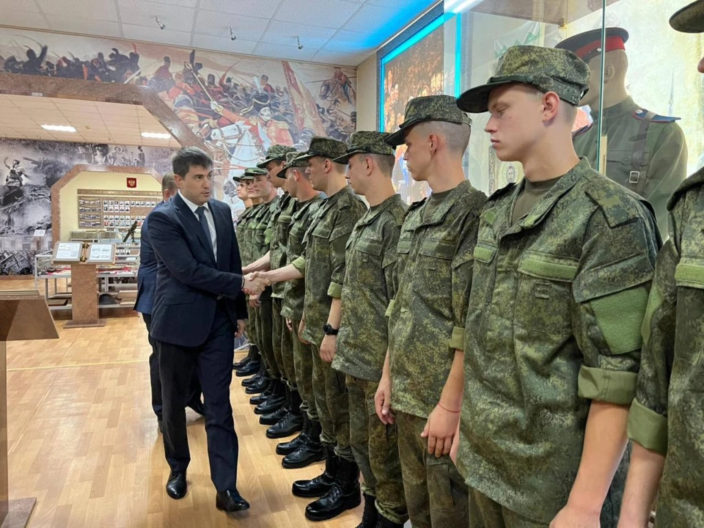 Из Ростовской области больше призывников отправится служить в Президентский полк
