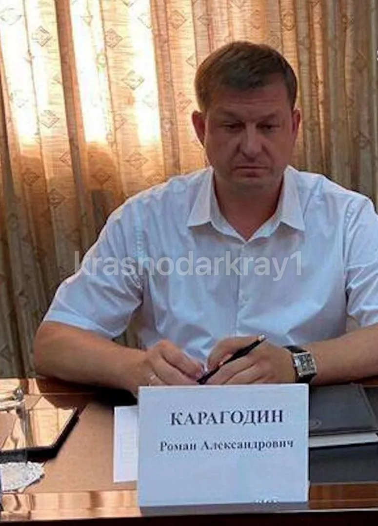 🏗️ Подрядчик на полгода просрочил сдачу нового спорткомплекса в Новороссийске.  За это бывший заммэр
