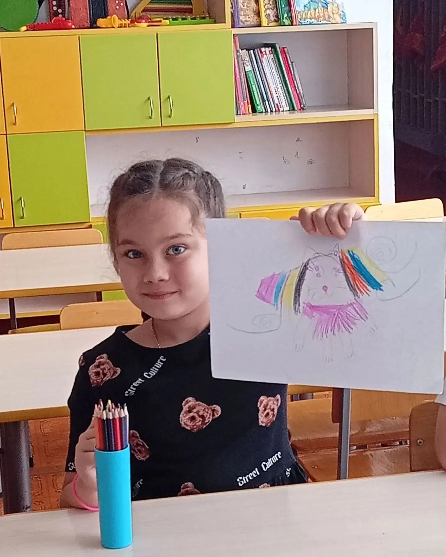 Рисование "Преврати ладошку".

Во что превращаются наши ладошки?
Смотри, ведь это же птички в окошке