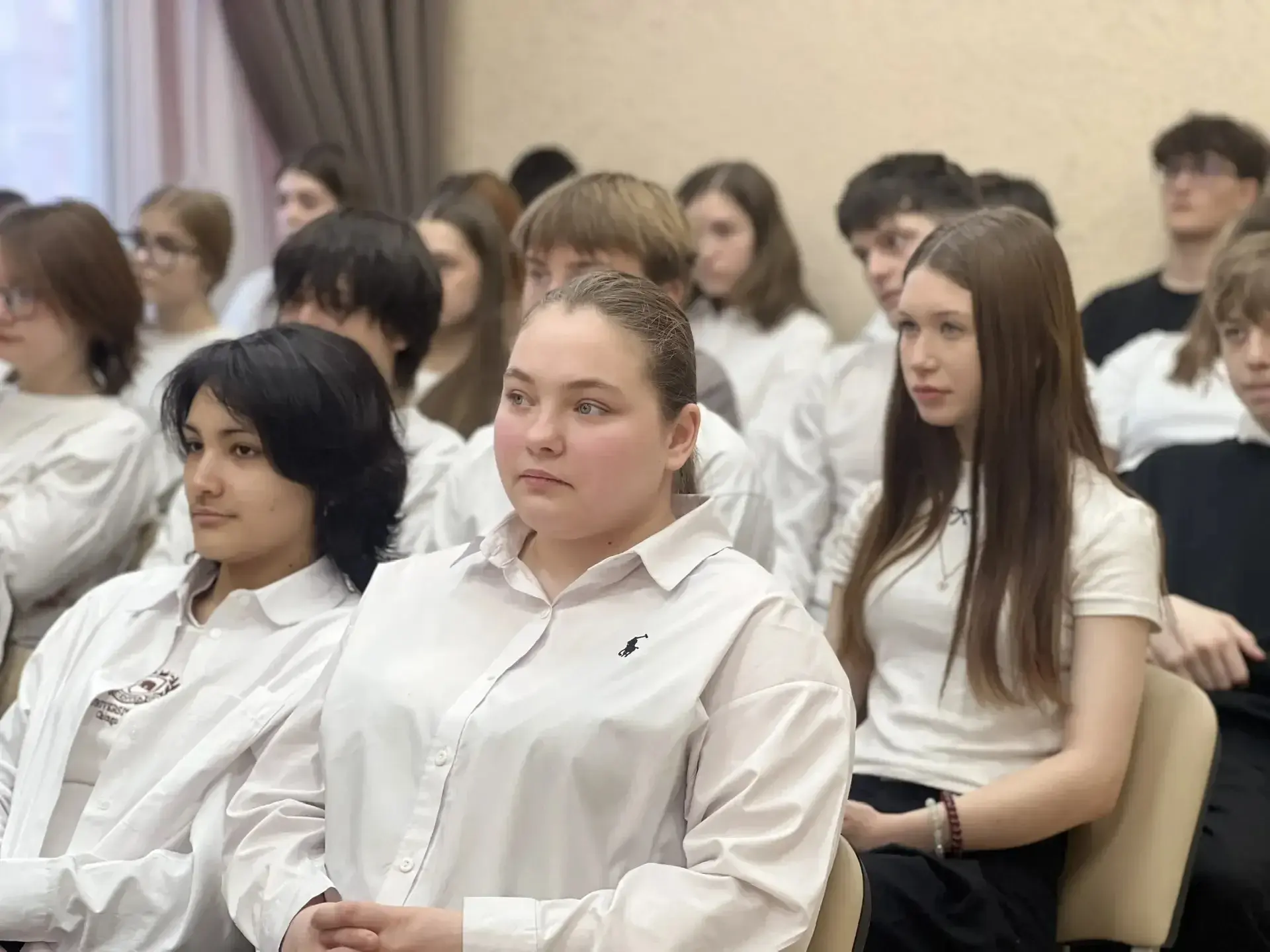Герои среди нас: Классная встреча с участником СВО  В нашей школе прошла по-настоящему патриотическа