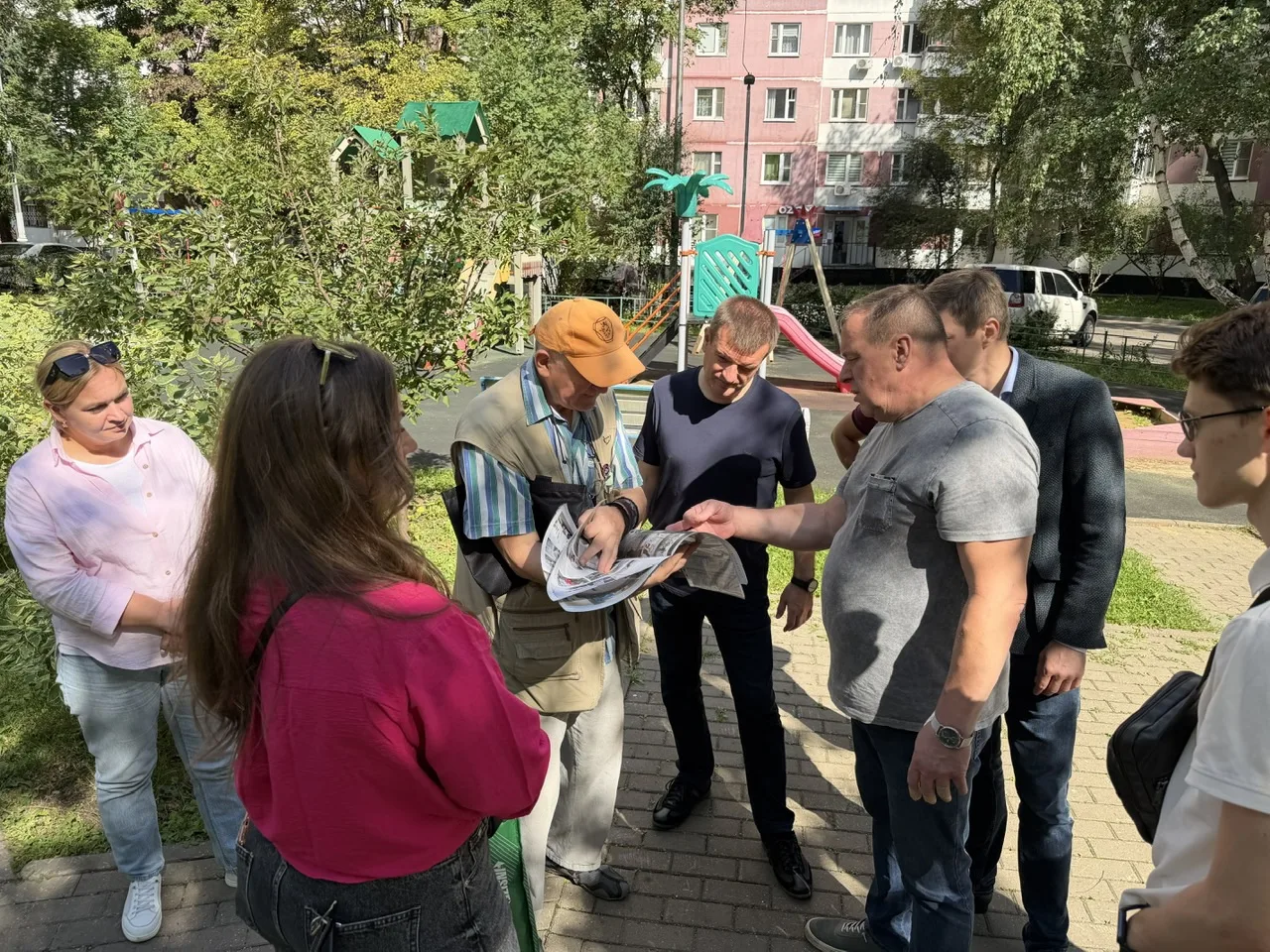 Сегодня состоялся очередной обход территории главой управы района Москворечье-Сабурово ...