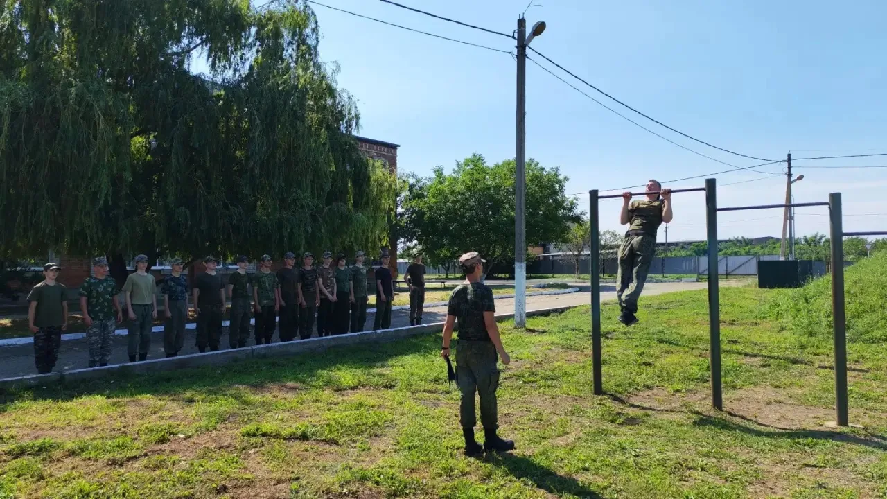 Проверка на зрелость : второй день военно-полевых сборов!💥

Второй день военно-полевых сборов начал