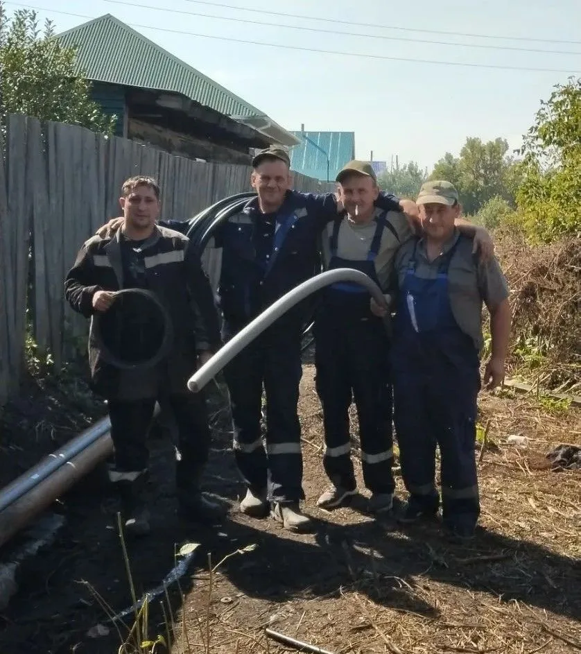 🚿💦🔧 Плановые работы по замене водосети , под руководством мастера Ядрешникова Сергея...