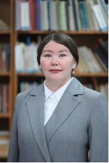 Гордость Якутского городского лицея — учитель русского языка и литературы высшей квалификационной ка