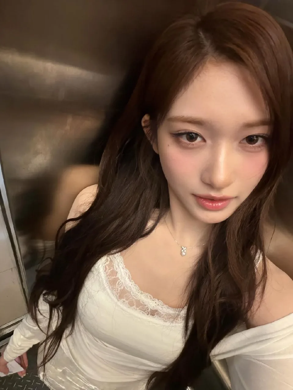 ​​​​📮 #IVE

🥰 Обновление социальных сетей Лисо:

❤️‍🩹