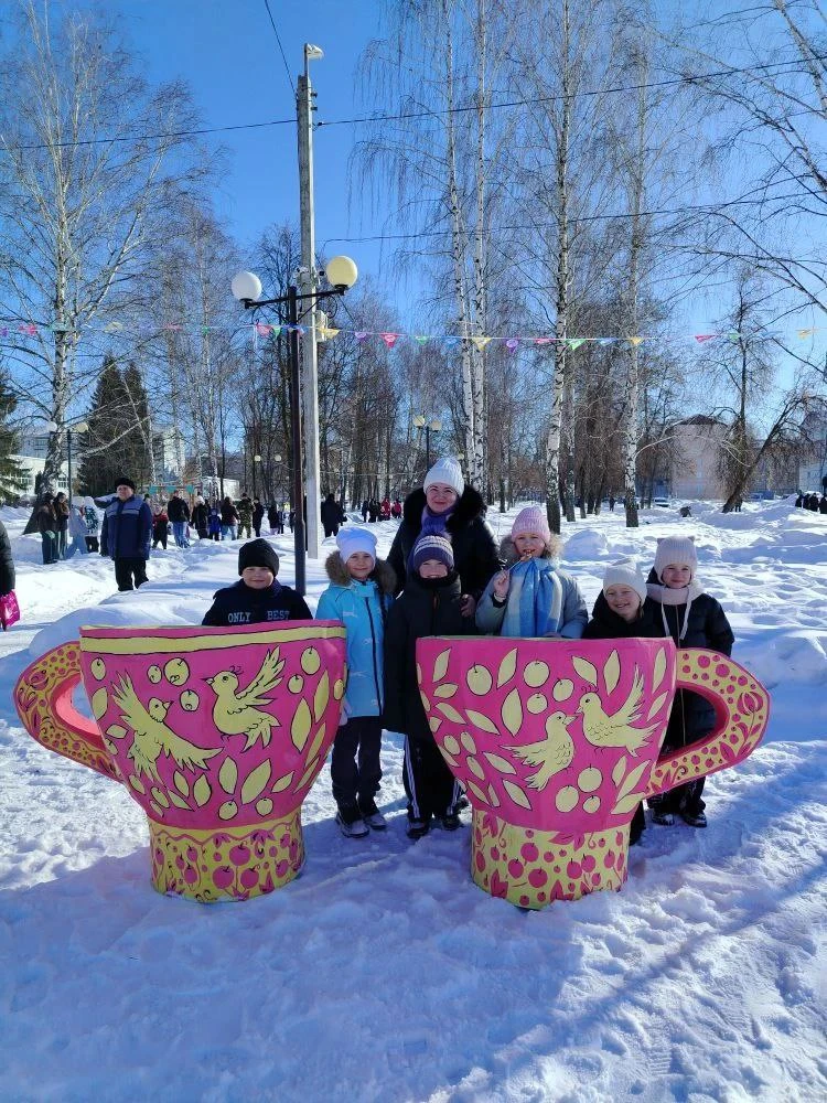 🥞 Гуляй, народ, Масленица у ворот! Школьная ярмарка в Чемодановке!  В МАОУ СОШ имени С.Е. Кузнецова 