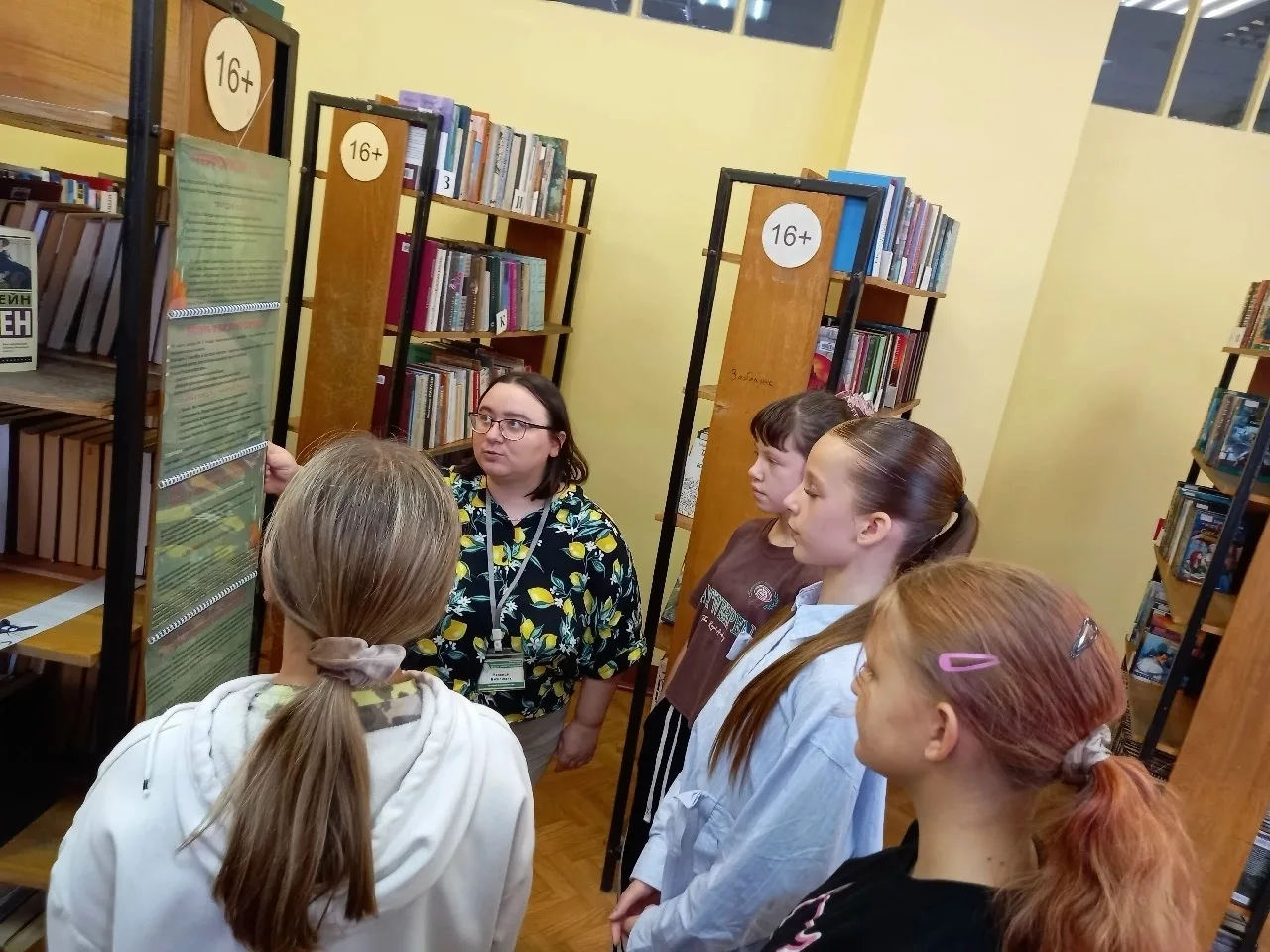 🕯В библиотеке "Истоки" Кузнецкого района почтили память жертв бесланской трагедии