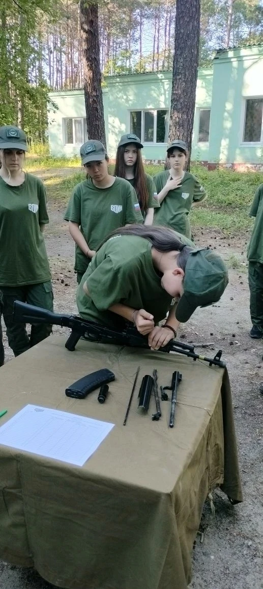 🔥Нормативы по неполной сборке и разборке автоматов (АК-74) сдали курсанты в рамках турнира "Время К