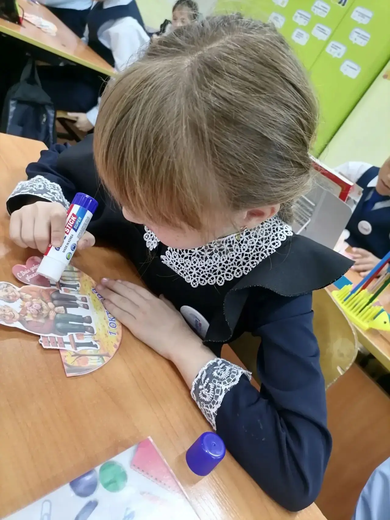 🎉 1 октября — Международный день пожилого человека! 🎉Ученики 2 «В» класса вместе с кл...