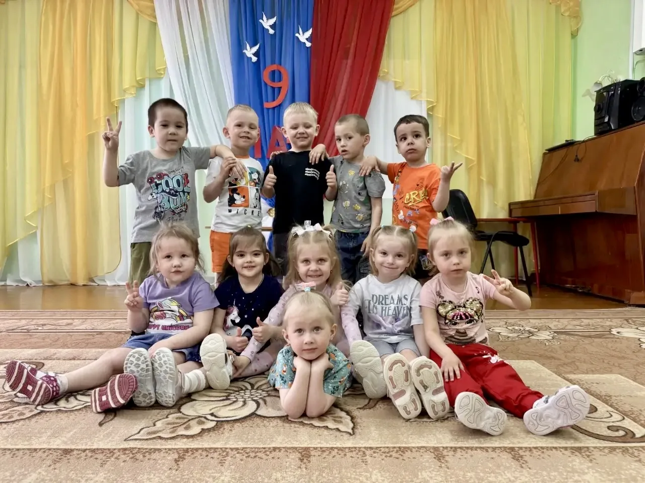 День танцев в младшей группе: зарядились позитивом на флешмобе! 💫