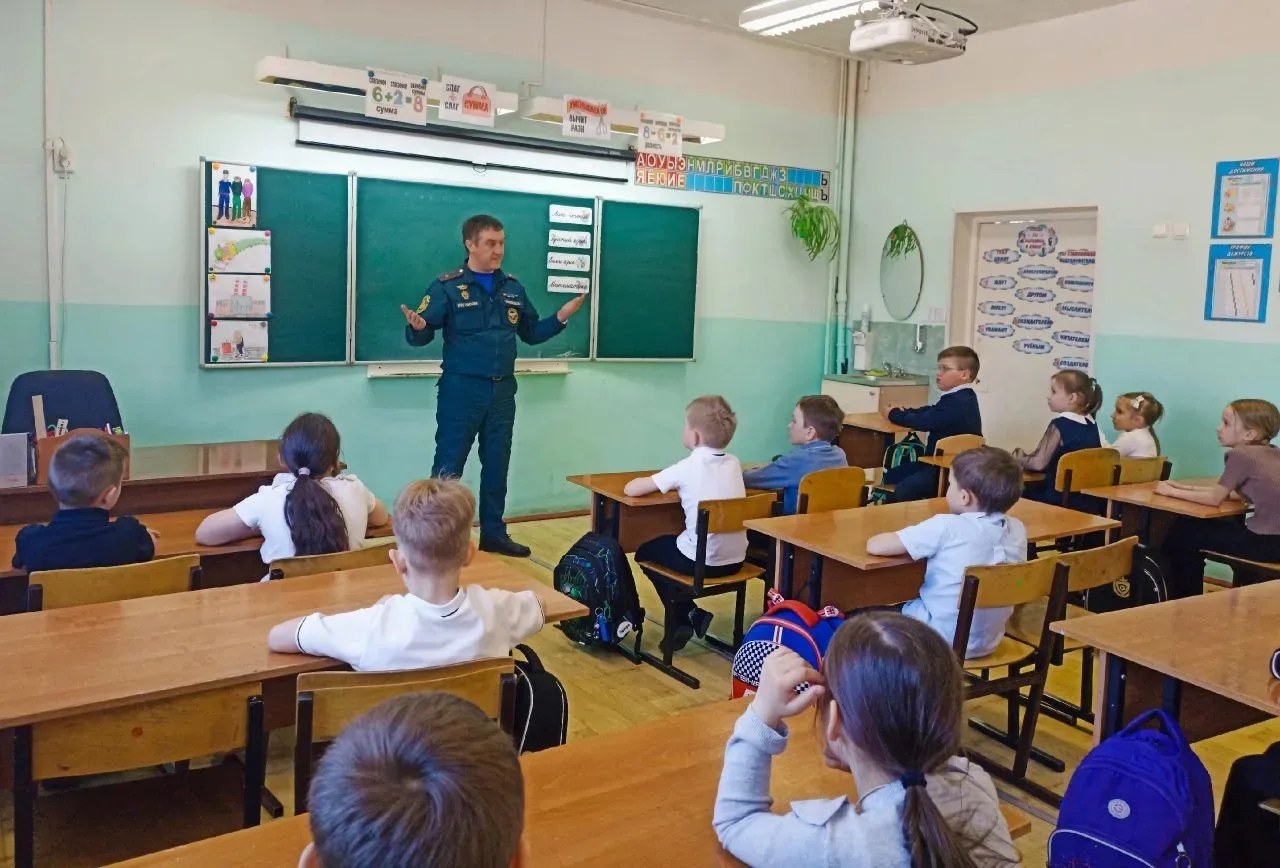 🔥 В ГОСТЯХ У НАСТОЯЩИХ ГЕРОЕВ.  🌟В рамках Недели профориентации в нашей школе прошла необычная встре