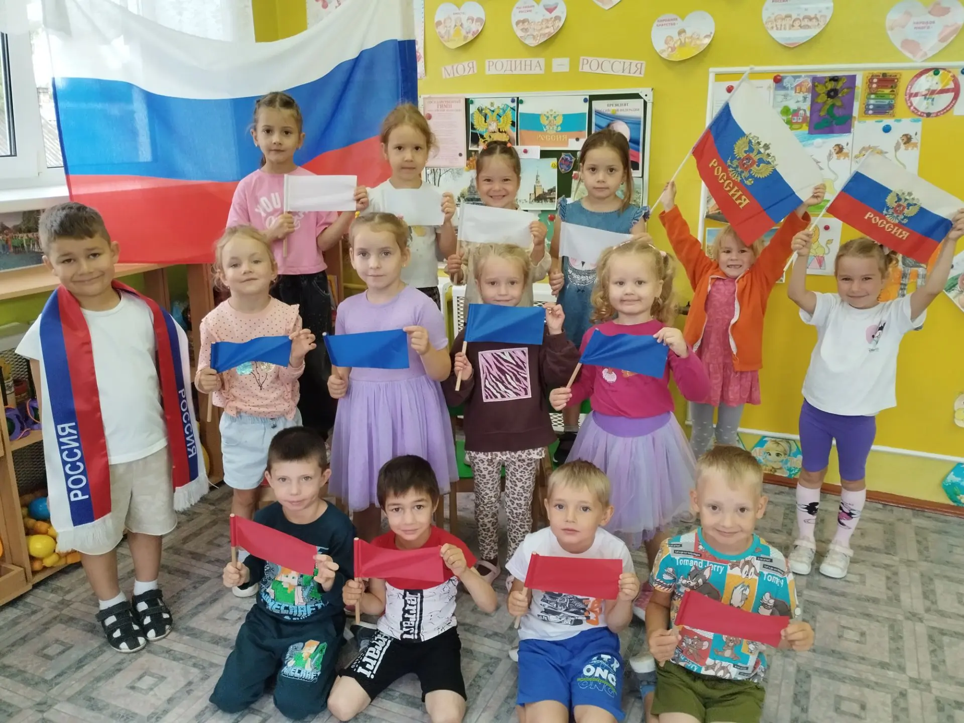 🇷🇺 22 августа — День Государственного флага Российской Федерации.
