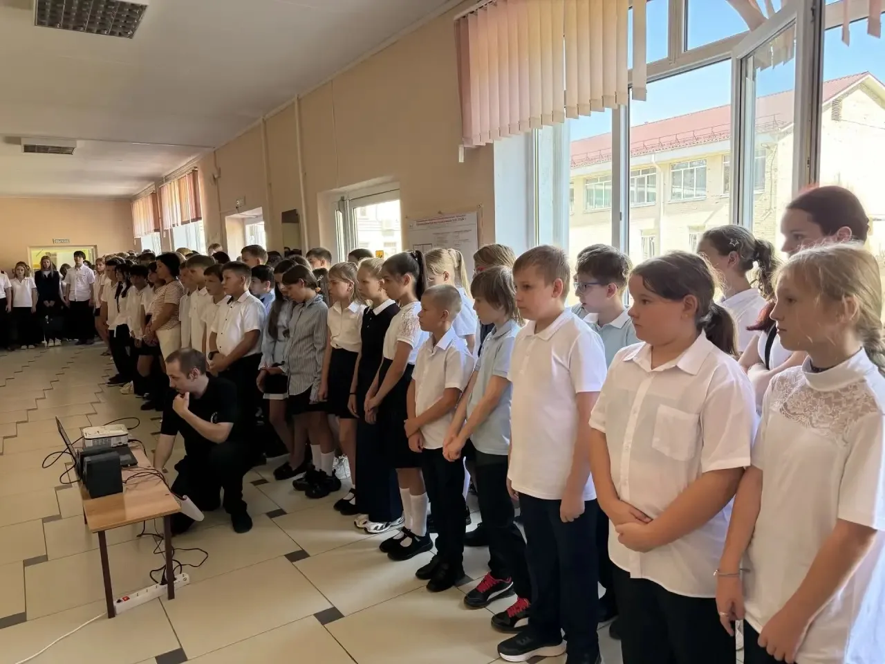 Сегодня в нашей школе прошла торжественная линейка, посвященная Дню солидарности в борь...