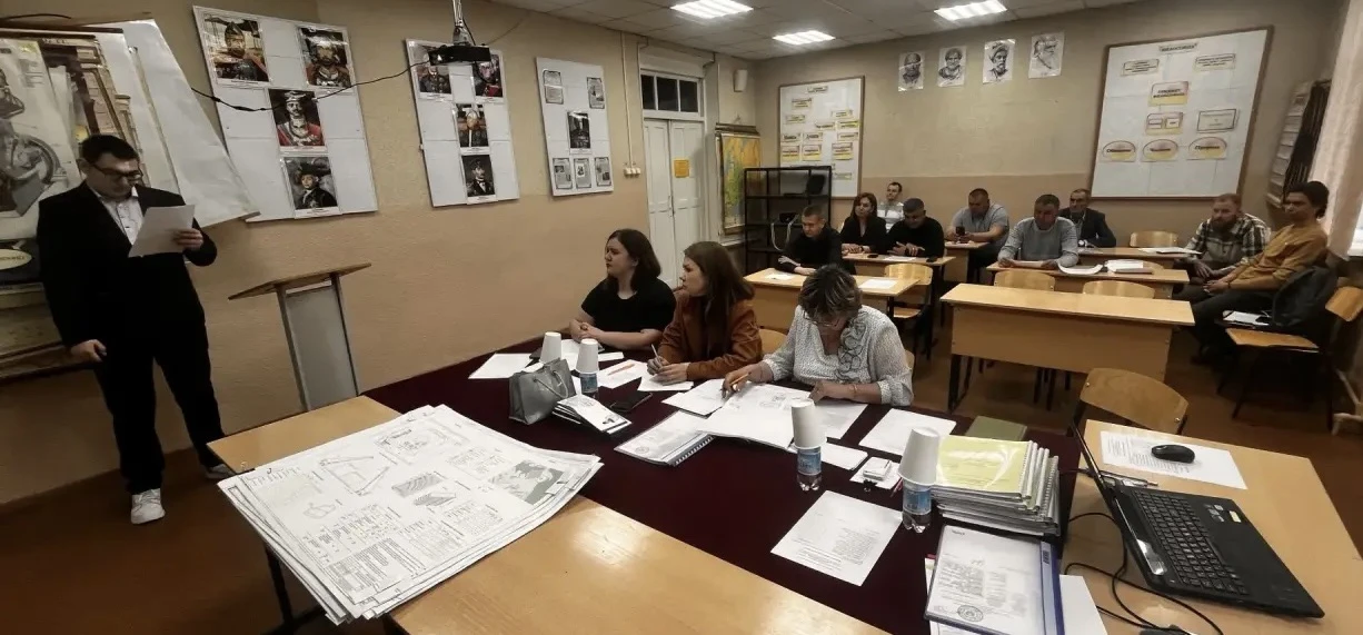 Продолжаются важные этапы учебного процесса в Камполитехе 🌟

У студентов, обучающихся по специально