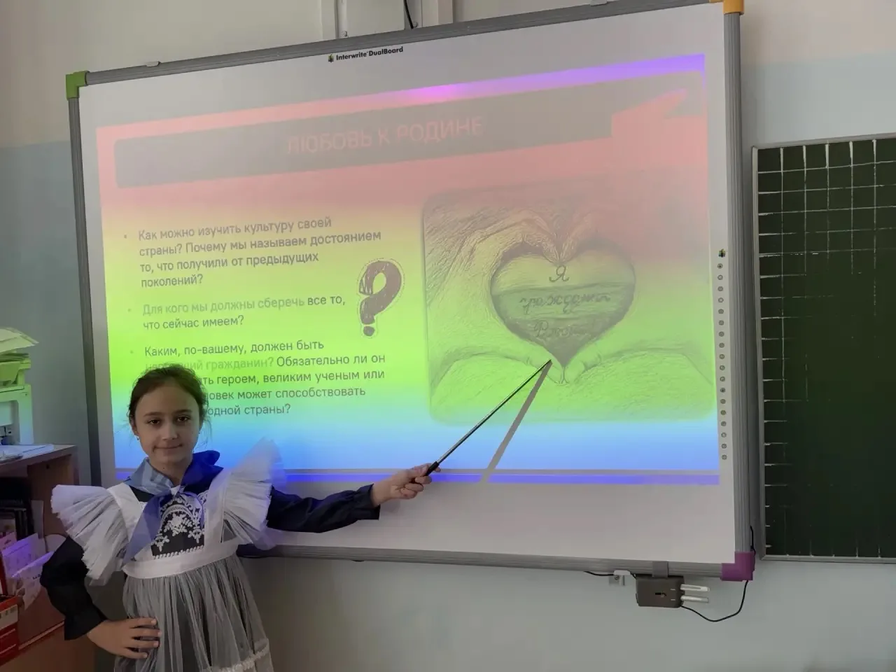 🇷🇺 Уважаемые родители, коллеги и ребята!  Сегодня, 18 мая, в нашей школе прошла торжественная линейк