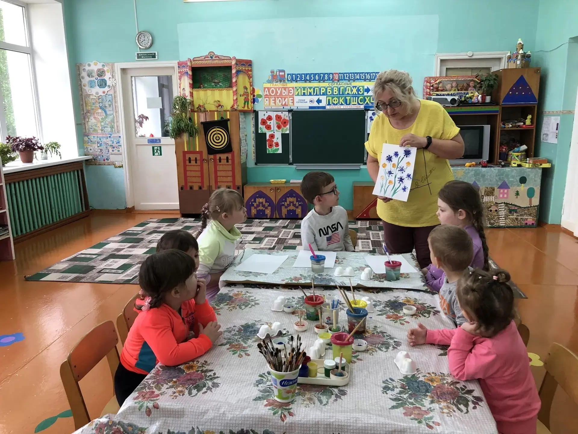 В старину 4 июня отмечали люди Васильковый день - Праздник Василиска, покровителя васил...