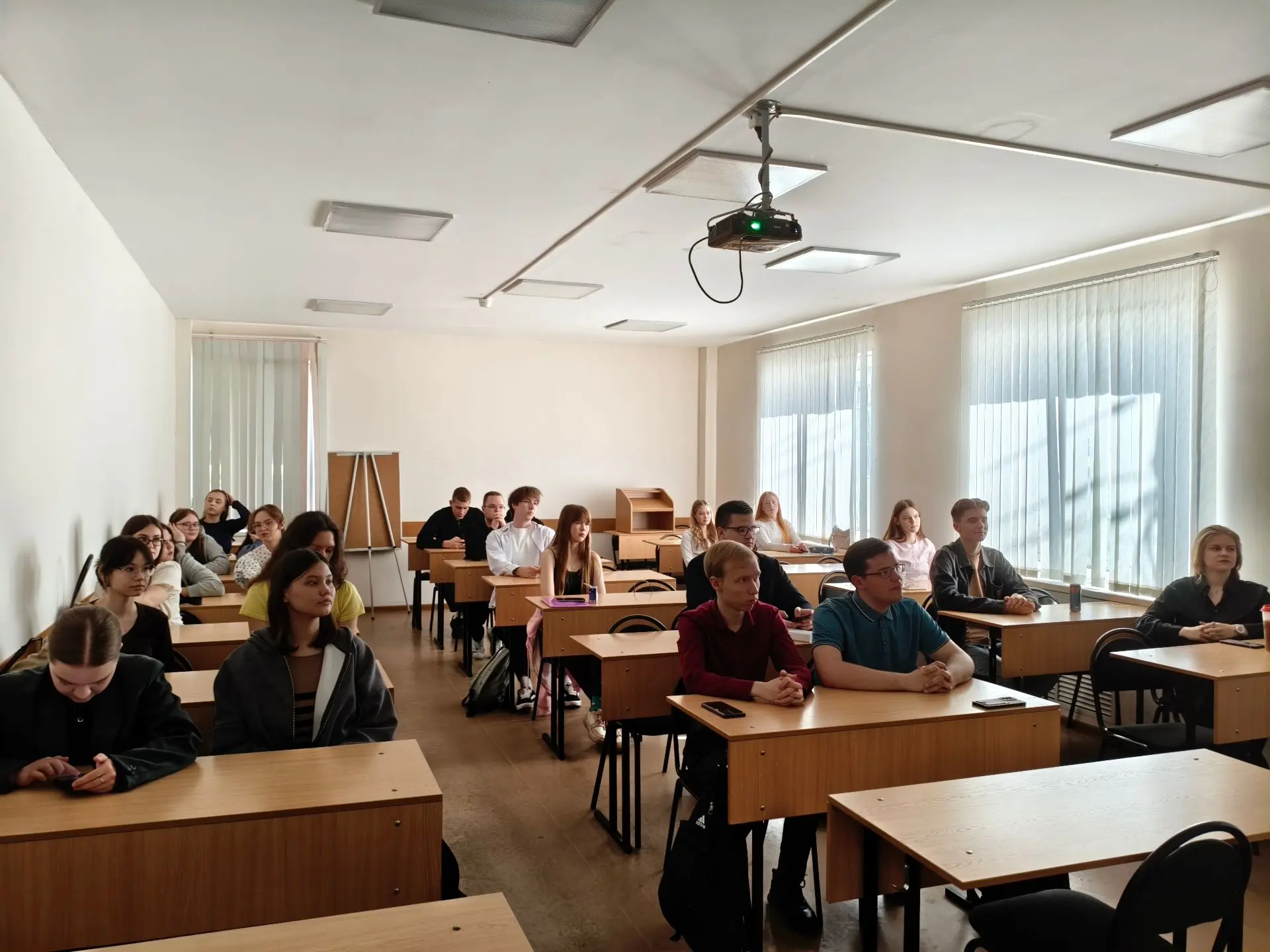 Студенты Новгородского филиала РАНХиГС погрузились в обучающую программу «Проводники см...